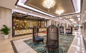 Renaissance Danang Hoi An Resort & Spa